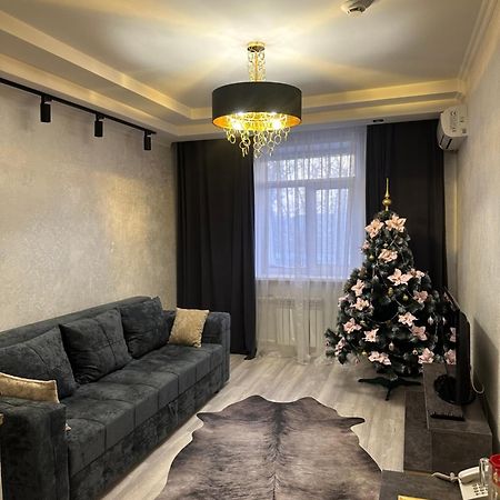 Mereke Hotel Ustʼ-Kamenogorsk Exterior foto