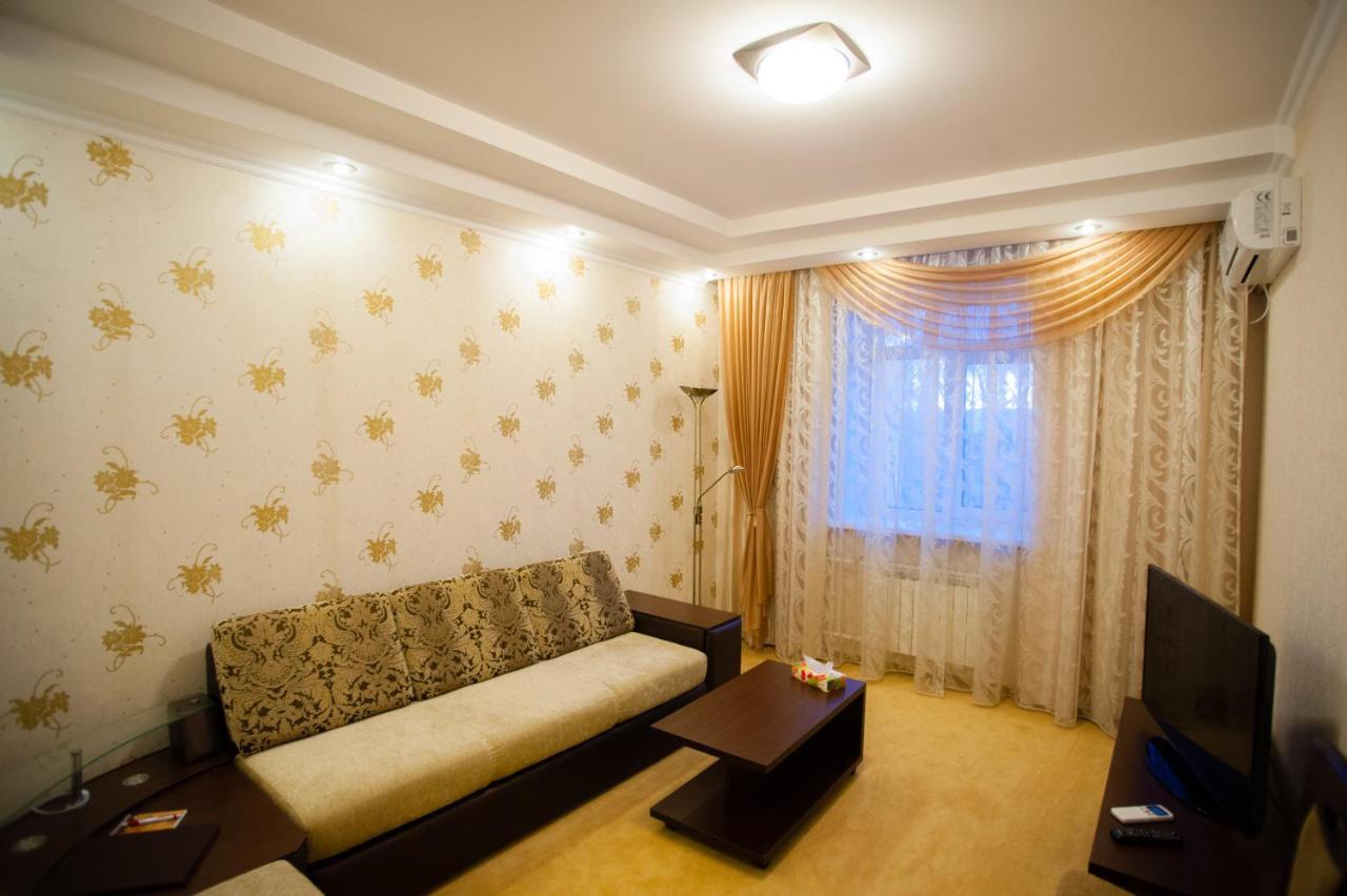 Mereke Hotel Ustʼ-Kamenogorsk Exterior foto